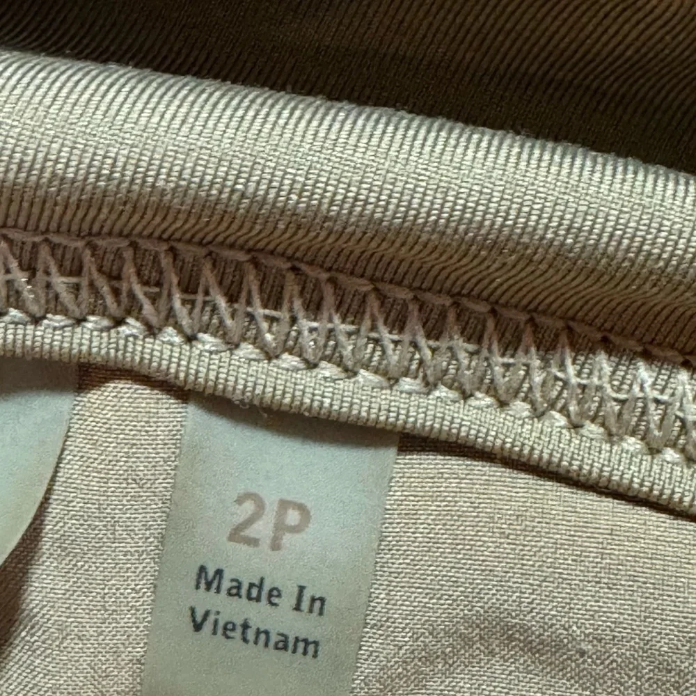 Athleta Y2K Wherever Low Rise Utility Skort, Tan, Size 2P - Picture 9 of 14